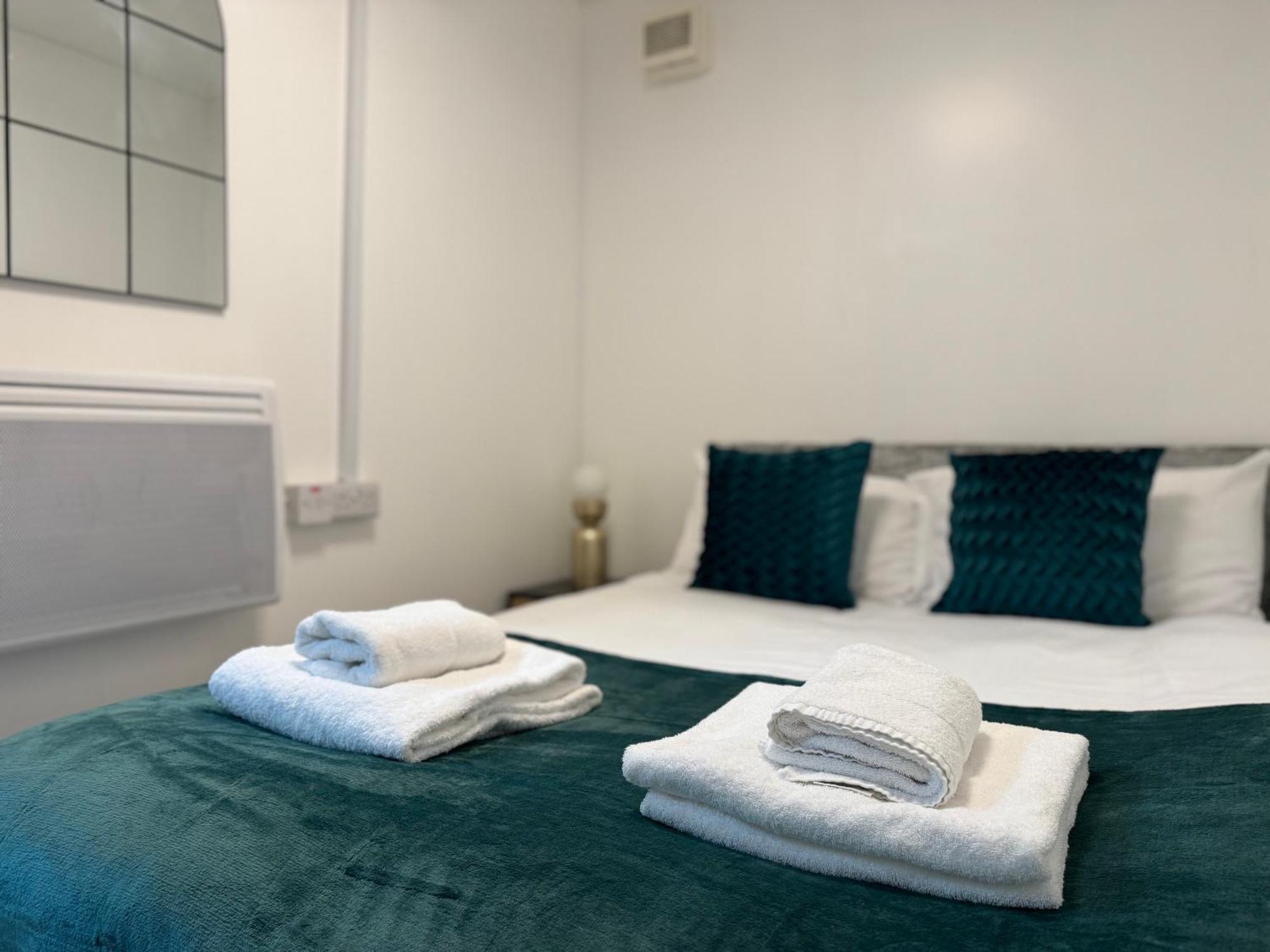 Headington House Apartment *