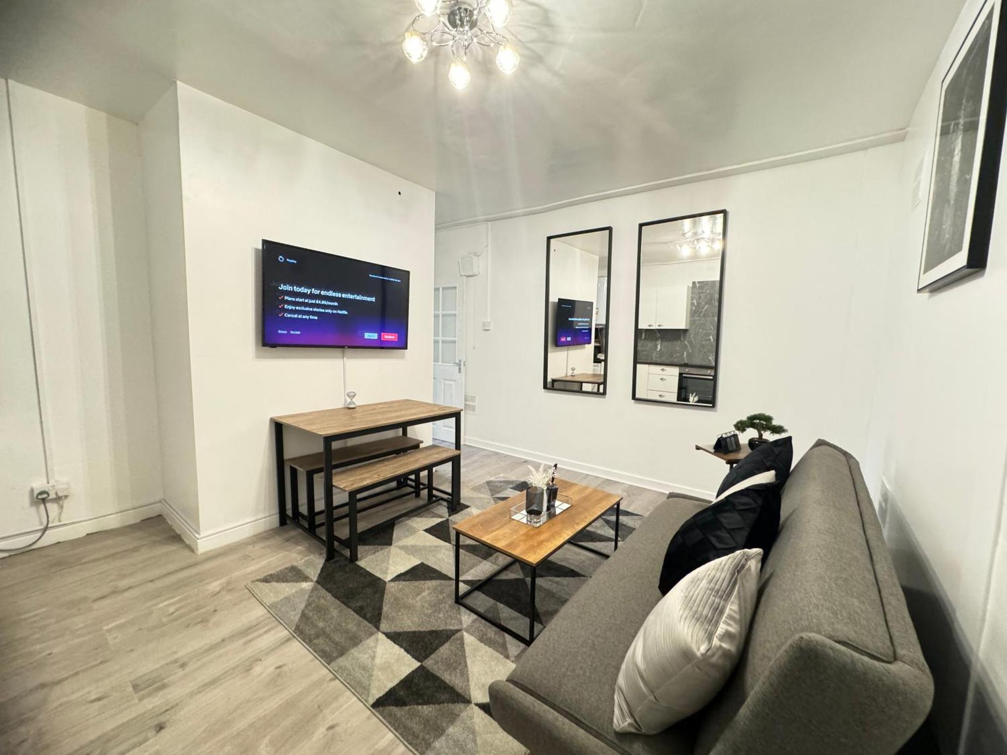 Headington House Apartment